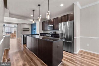 336 White Oak Way in Glen Burnie, MD - Building Photo - Building Photo