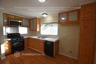 23037 Magnolia Glen Dr in Santa Clarita, CA - Foto de edificio - Building Photo