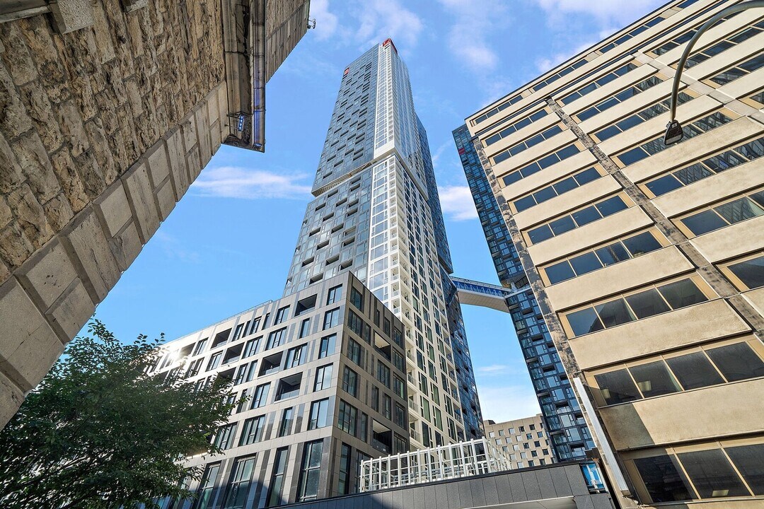 1245 Rue de Bleury in Montréal, QC - Building Photo