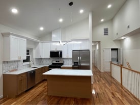 121 Osborne Terrace in Newark, NJ - Building Photo