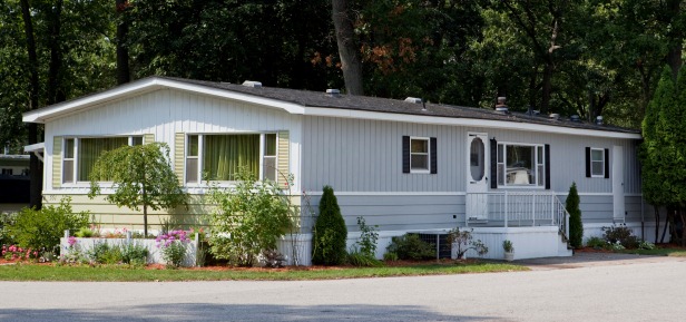 Apple Carr Village in Muskegon, MI - Building Photo