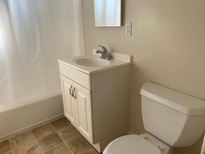 659 Moorpark Way in Mountain View, CA - Foto de edificio - Building Photo