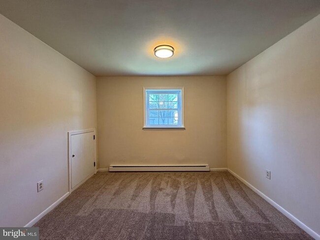 property at 7 Orchard Hills Dr