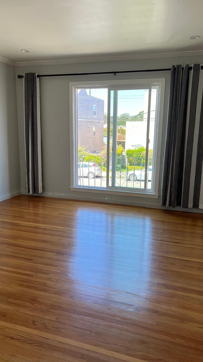 3301 Irving St in San Francisco, CA - Building Photo - Building Photo