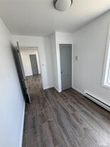 52 Sarine Rd in Wurtsboro, NY - Building Photo