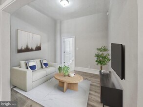 637 N 32nd St in Philadelphia, PA - Building Photo - Building Photo