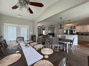 42 Ravenscroft Ln in Hampton, VA - Building Photo - Building Photo
