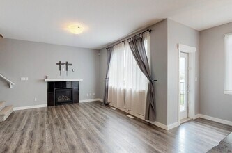 2113 Auxier Ct SW in Edmonton, AB - Building Photo - Building Photo