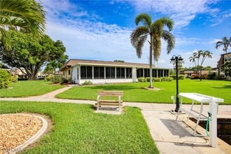 4774 Hidden Harbour Blvd in Ft. Myers, FL - Building Photo - Building Photo