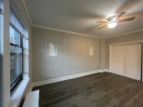 449 W Briar Pl, Unit 434-207 in Chicago, IL - Foto de edificio - Building Photo