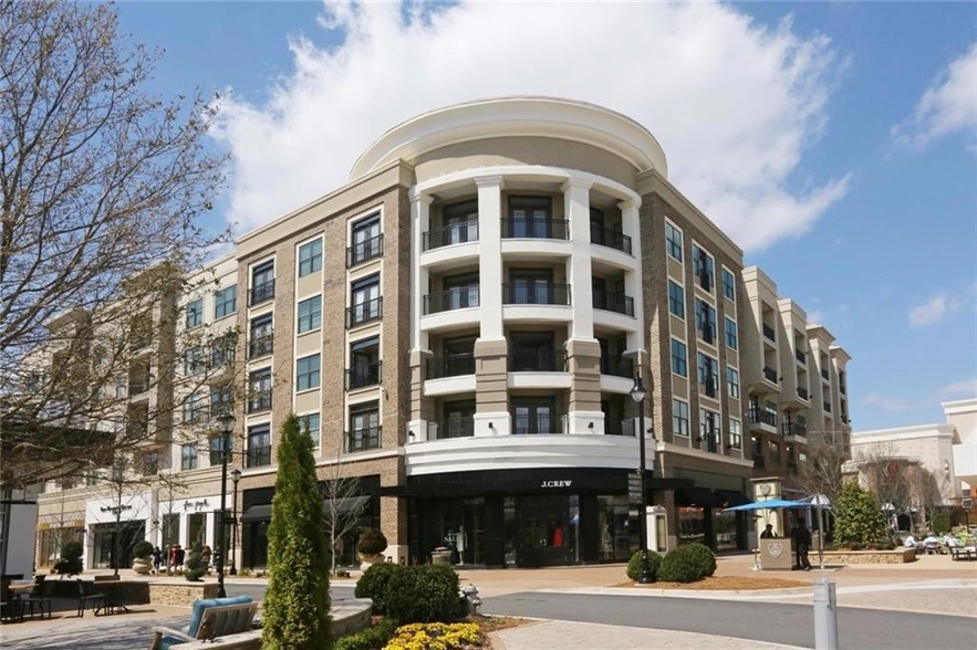 1213 Avalon Blvd, Unit 206 in Alpharetta, GA - Building Photo