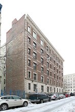 Central Park Plaza Condominium in New York, NY - Building Photo - Building Photo