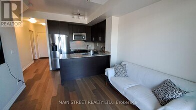 2756-2756 Old Leslie St in Toronto, ON - Building Photo - Building Photo