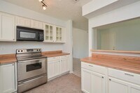 15702 Timber Rock Dr photo'