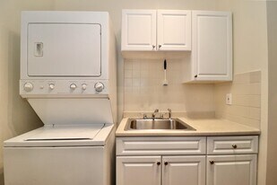 168 COLES St in Jersey City, NJ - Building Photo