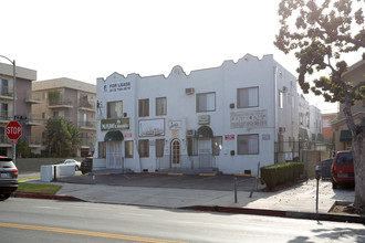 200 S Oxford Ave in Los Angeles, CA - Building Photo - Building Photo