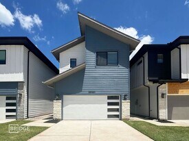 33130 Willow Hts Ln in Magnolia, TX - Building Photo