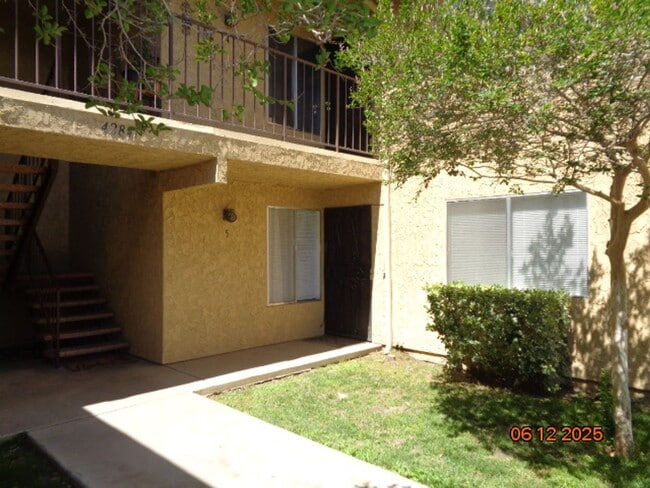 42841 15th St W in Lancaster, CA - Building Photo - Building Photo