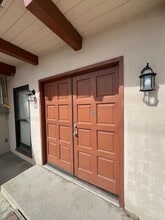 2344 W Walnut Ave in Visalia, CA - Building Photo - Building Photo