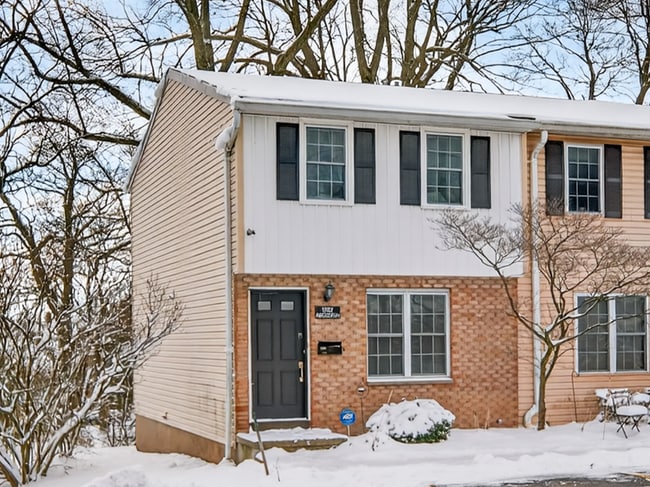 1082h Mt Hope Ave in Rochester, NY - Foto de edificio - Building Photo