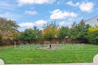 265-269 S Sonrisa St in Tracy, CA - Building Photo - Building Photo