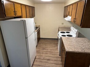 39 Shady Loop in Springfield, OR - Building Photo - Building Photo