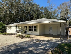 3218 Bannon Ave in Thunderbolt, GA - Building Photo - Building Photo