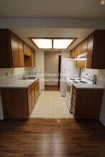 10630 SW 49th Ave in Portland, OR - Building Photo - Building Photo