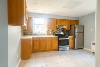 187 22nd St, Unit 1 in Irvington, NJ - Foto de edificio - Building Photo