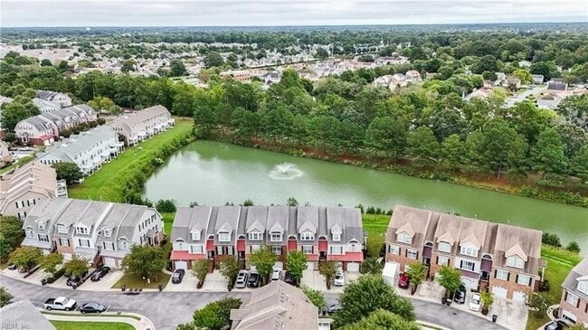 956 Iron Bridge Dr in Virginia Beach, VA - Building Photo - Building Photo