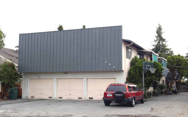 223 Lincoln Ave in Redwood City, CA - Building Photo - Building Photo