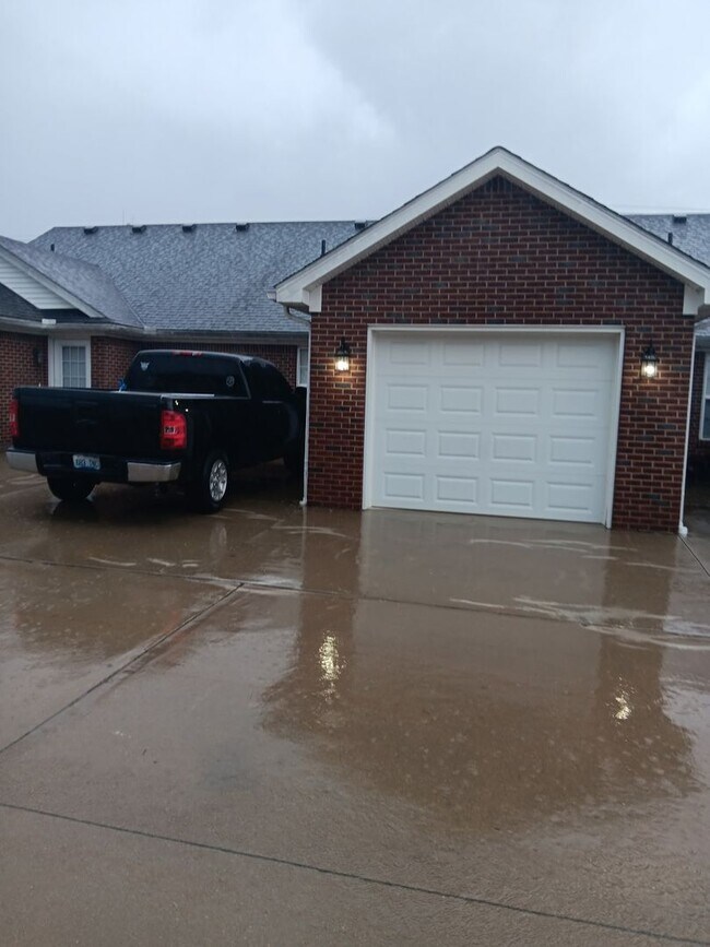 1445 N 3rd St in Bardstown, KY - Building Photo - Building Photo