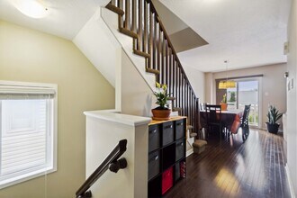 506 Barholm Private in Ottawa, ON - Building Photo - Building Photo