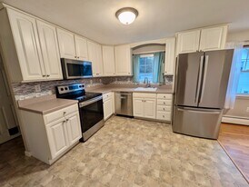 518 Central St in Manchester, NH - Building Photo