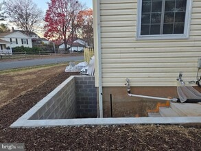 901 Redbud Ln NE in Leesburg, VA - Building Photo - Building Photo