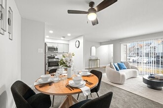 Waterside Apartments in Philadelphia, PA - Building Photo - Building Photo