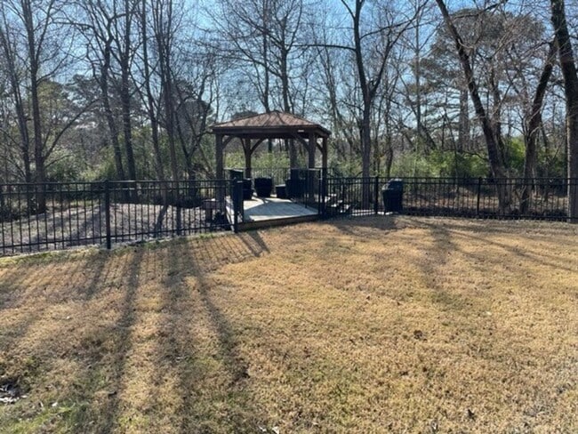 800 College Hill Rd in Oxford, MS - Building Photo - Building Photo