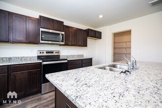 9300 Cotton Field Cir in Tuscaloosa, AL - Foto de edificio - Building Photo