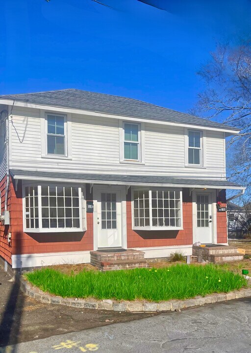 18 Melba St, Unit 18 B Melba Street in Milford, CT - Building Photo