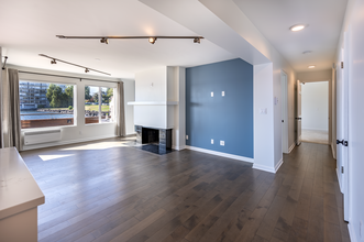 2320 43rd Ave E in Seattle, WA - Building Photo - Building Photo