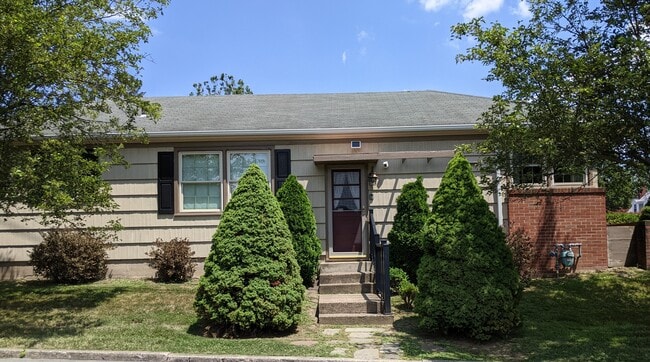 1 Grampian Blvd in Williamsport, PA - Foto de edificio - Building Photo