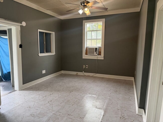 303 S Washington St in Broussard, LA - Building Photo - Building Photo