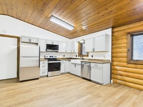 2587 Rachel Ct in North Pole, AK - Building Photo - Building Photo