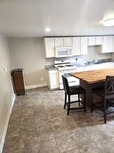 363 Waterman Ave in Smithfield, RI - Building Photo - Building Photo