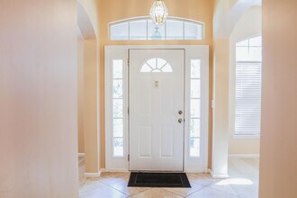 8898 Canopy Oaks Dr in Jacksonville, FL - Building Photo - Building Photo