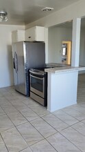 1150 Manhattan Beach Blvd in Manhattan Beach, CA - Building Photo - Building Photo