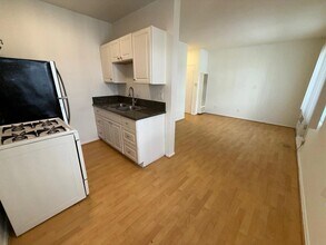 1248 N Las Palmas Ave in Los Angeles, CA - Building Photo - Building Photo