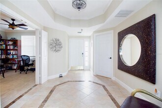 8041 Sailboat Key Blvd S in South Pasadena, FL - Building Photo - Building Photo