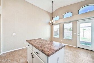 10122 E Carmel Ave in Mesa, AZ - Building Photo - Building Photo