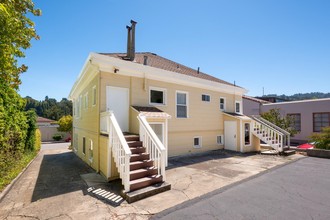 57 Sunnyside Ave in Mill Valley, CA - Building Photo - Building Photo